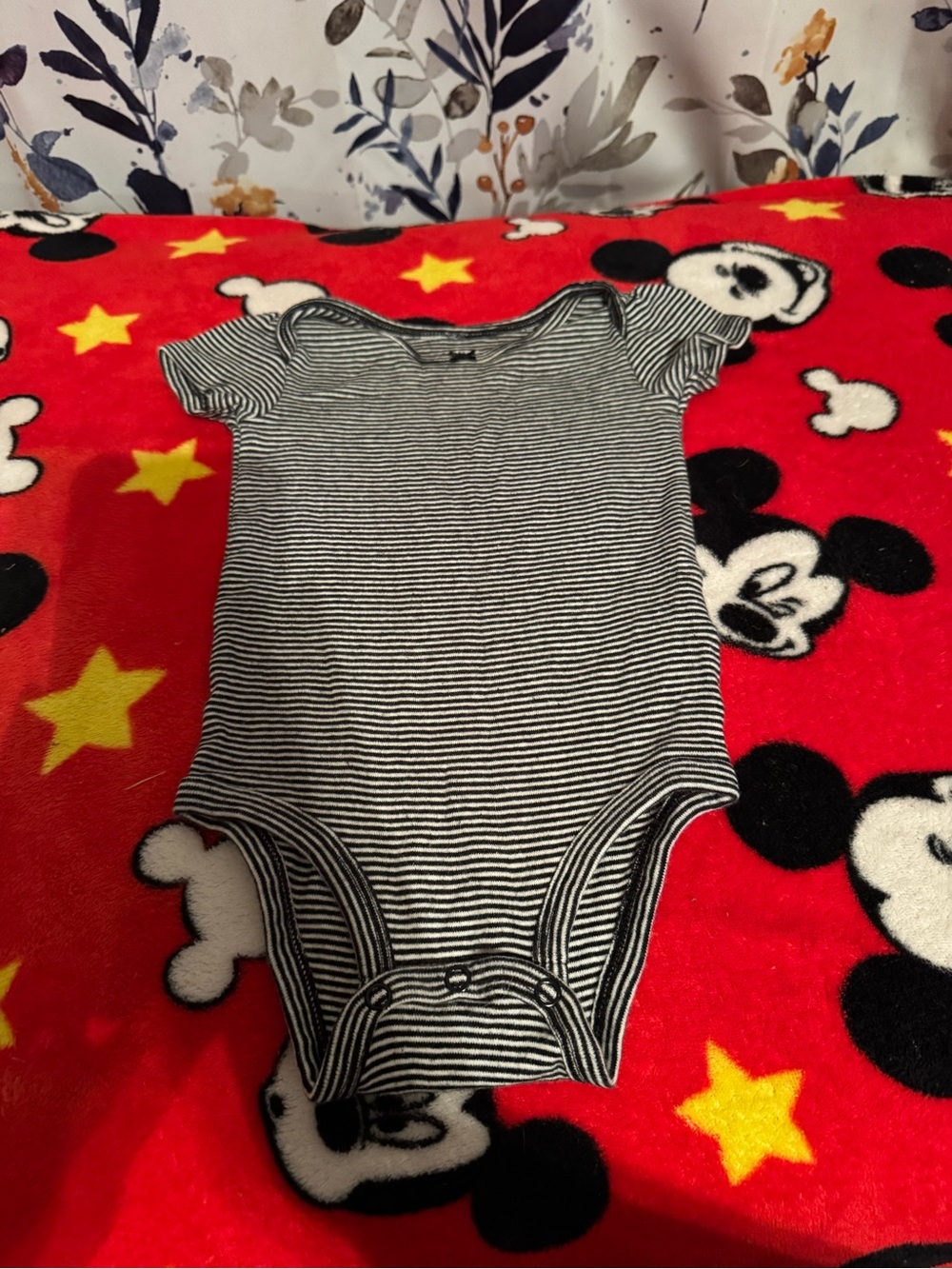Carter's Navy & White Striped Baby One Piece Onsie 9 Month C5